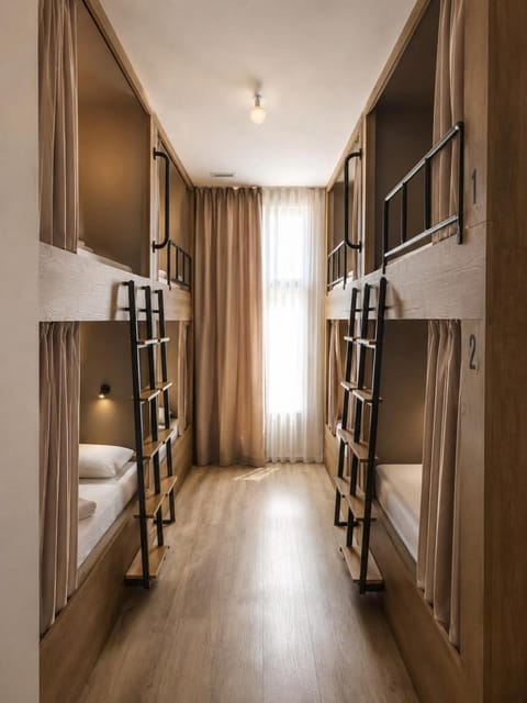 bunk bed