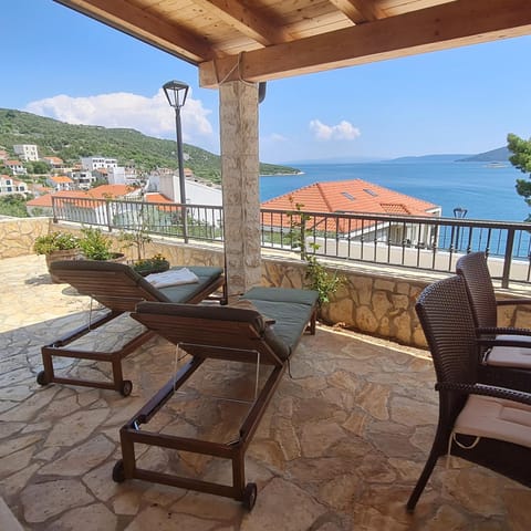 The View Apartment in Split-Dalmatia County