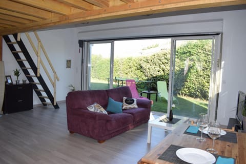 Loft Le Mistral avec SPA extérieur en saison Apartment in Graveson