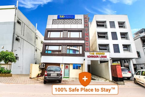 Property building, Facade/entrance