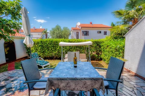 Patio, Garden view