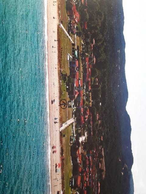 Seafront house with garden House in Halkidiki