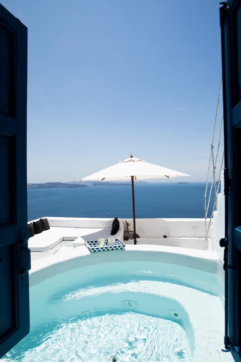 Oia's Secret Villa in Oia