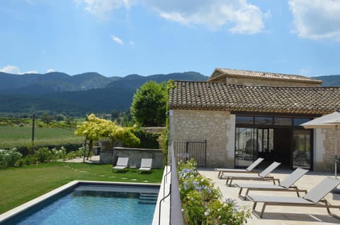 Mountain view, Pool view