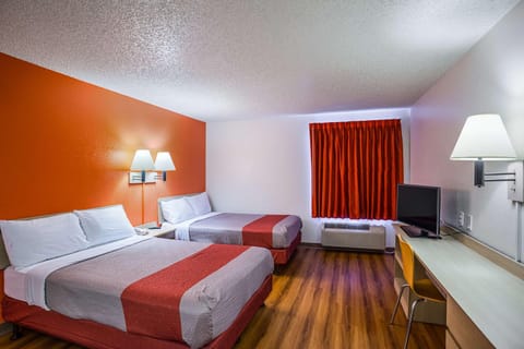 Photo of the whole room, On site