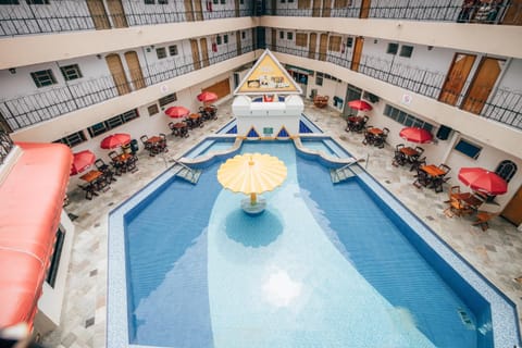 Pool view, Swimming pool
