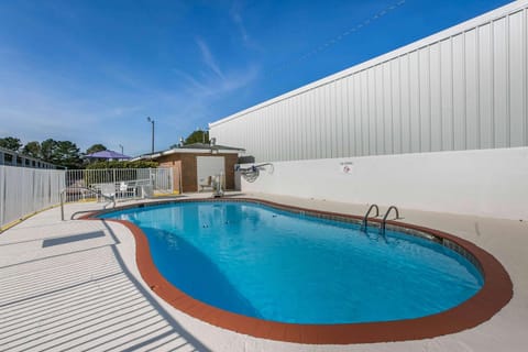 Day, On site, Pool view, Swimming pool, Time of day, ADAM