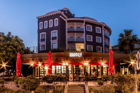 Property building, Restaurant/places to eat