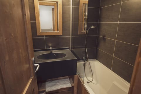 Résidence Les Grandes Feignes Labellemontagne Apartment hotel in La Bresse