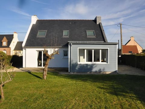 Maison 3* à Trébeurden, proche mer, jardin, rénovée, 3 ch, 2 sdb, BBQ, parking - FR-1-368-93 House in Brittany