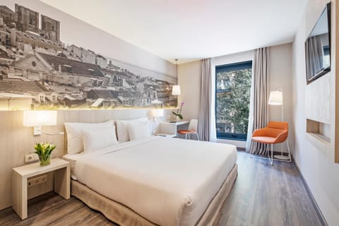 Bed, Photo of the whole room
