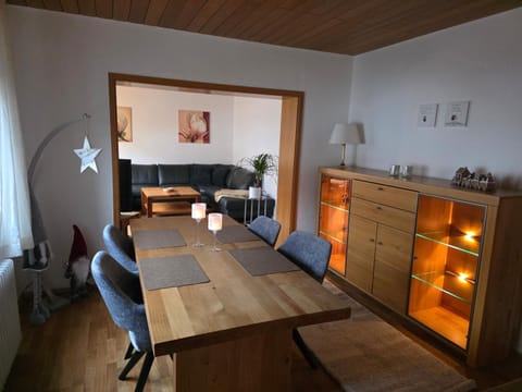 Living room, Seating area, Dining area
