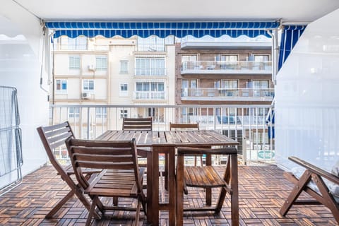 Day, View (from property/room), Balcony/Terrace, Dining area