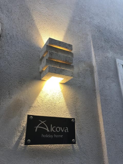 Property building, Property logo or sign