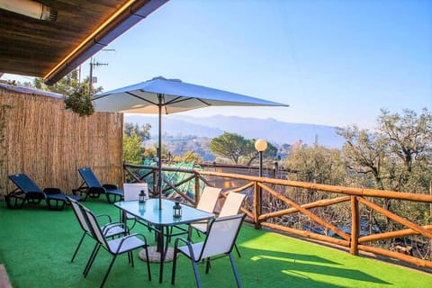Patio, View (from property/room), Balcony/Terrace, Garden view, Mountain view