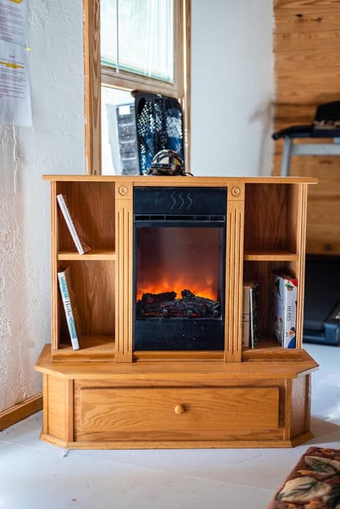 PRIVATE Log Cabin with Indoor pool sauna and gym YOU RENT IT ALL NO ONE ELSE Cabin in Florida