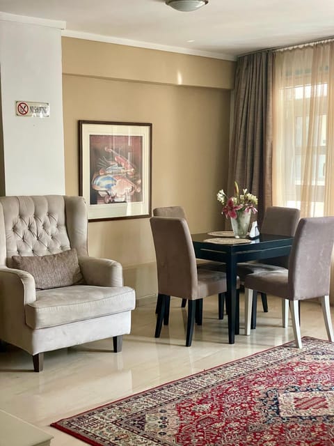 Living room, Seating area, Dining area