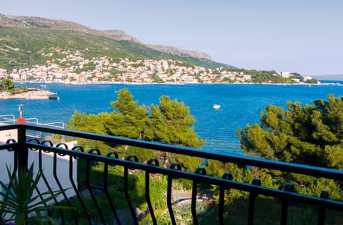 View (from property/room), Balcony/Terrace, Sea view