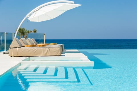 Balcony/Terrace, Beach, Swimming pool
