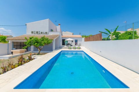 Facade/entrance, Swimming pool