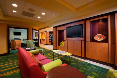 Communal lounge/ TV room, Lobby or reception
