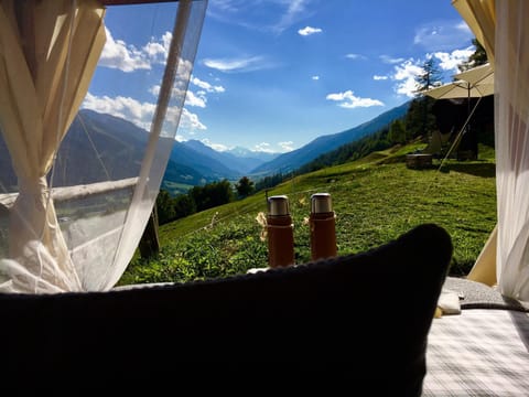 Bed, Photo of the whole room, Garden view, Mountain view