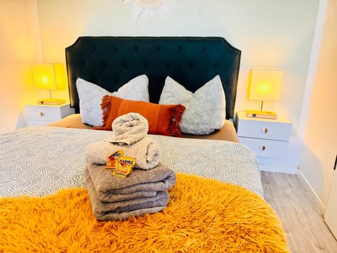 Bed, Bedroom