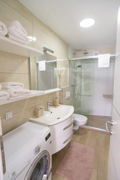 Shower, Bathroom, washing machine