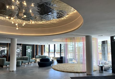 Lobby or reception, Seating area