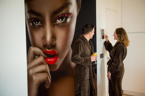 Living room, Area and facilities