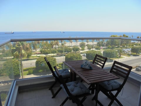 Patio, City view, Sea view
