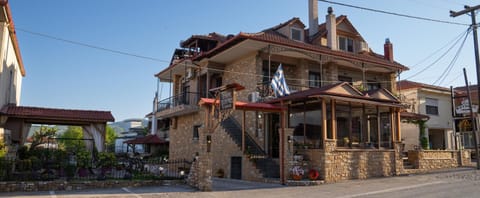 Property building, Day