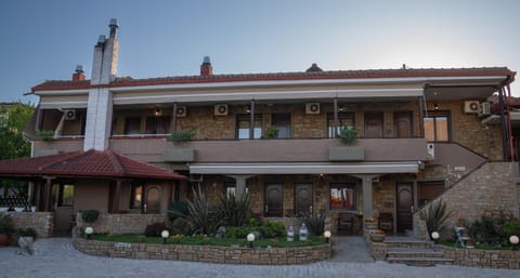 Property building, Day