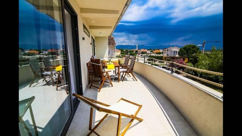 BBQ facilities, BBQ facilities, Hot Tub, Balcony/Terrace, Balcony/Terrace, City view, Landmark view, Mountain view, Sea view, Street view