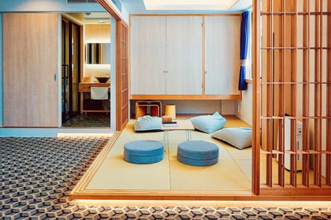 Photo of the whole room, children, young children, older children, Family, furniture, storage