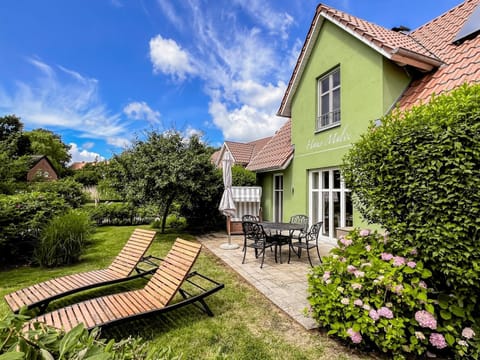 Property building, Garden, Garden view