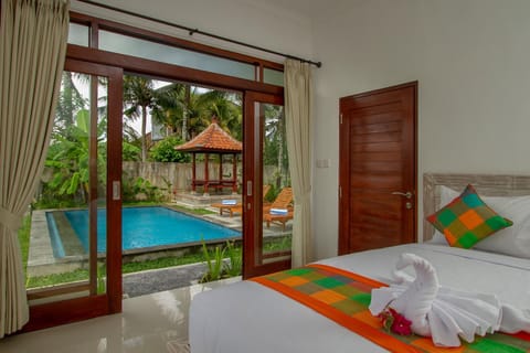 Bedroom, Swimming pool