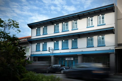 Facade/entrance