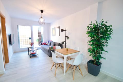 Living room, Photo of the whole room, Dining area