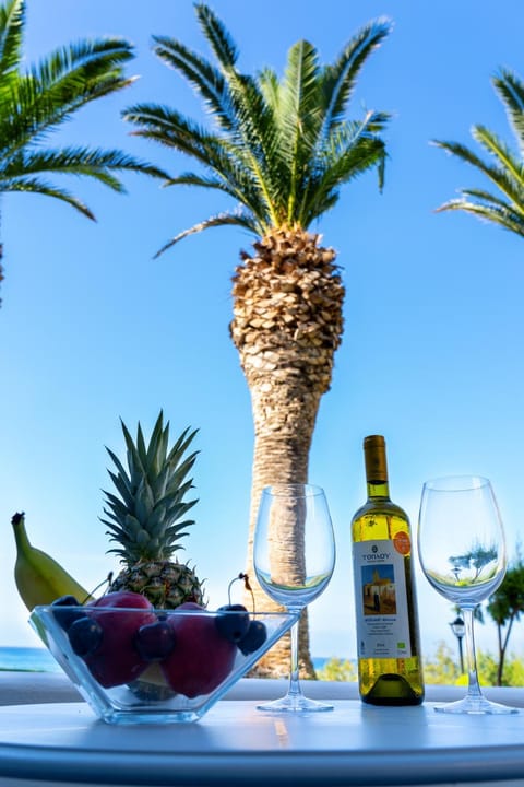 Day, Decorative detail