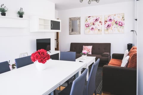 Living room, Decorative detail
