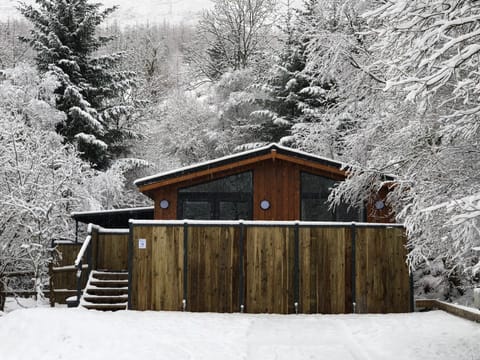 Property building, Natural landscape, Winter, Hot Tub, View (from property/room)