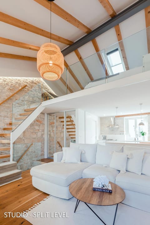 Living room, Photo of the whole room, Seating area