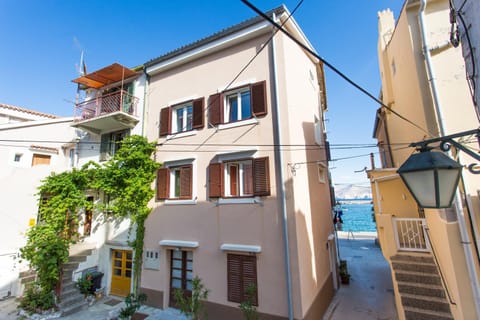Facade/entrance, Street view
