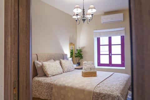 Traditional house of 1898 in the heart of old town of Nafplio Apartment in Nafplion