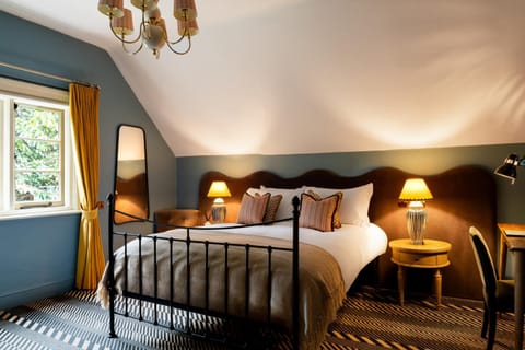 Bed, Photo of the whole room