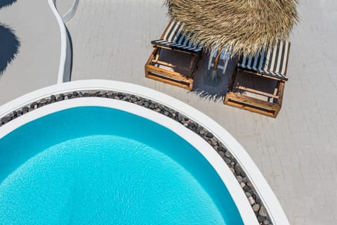 Day, Pool view, Swimming pool, sunbed