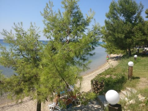 Para Thin Alos Inn Apartment in Halkidiki