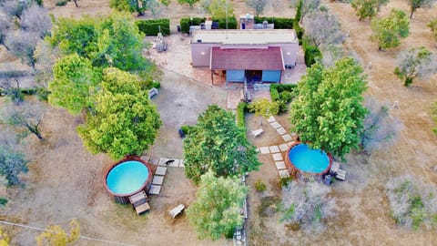 Bird's eye view, Garden view, Pool view