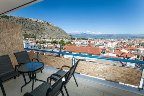 Day, Balcony/Terrace, City view, Landmark view, Mountain view, Sea view